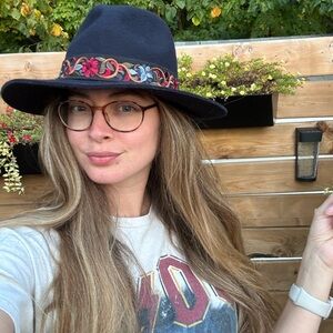 Lucky Brand🍀 Stylish Navy Hat with Embroidered Band